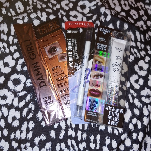 Makeup bundle - Picture 2 of 2